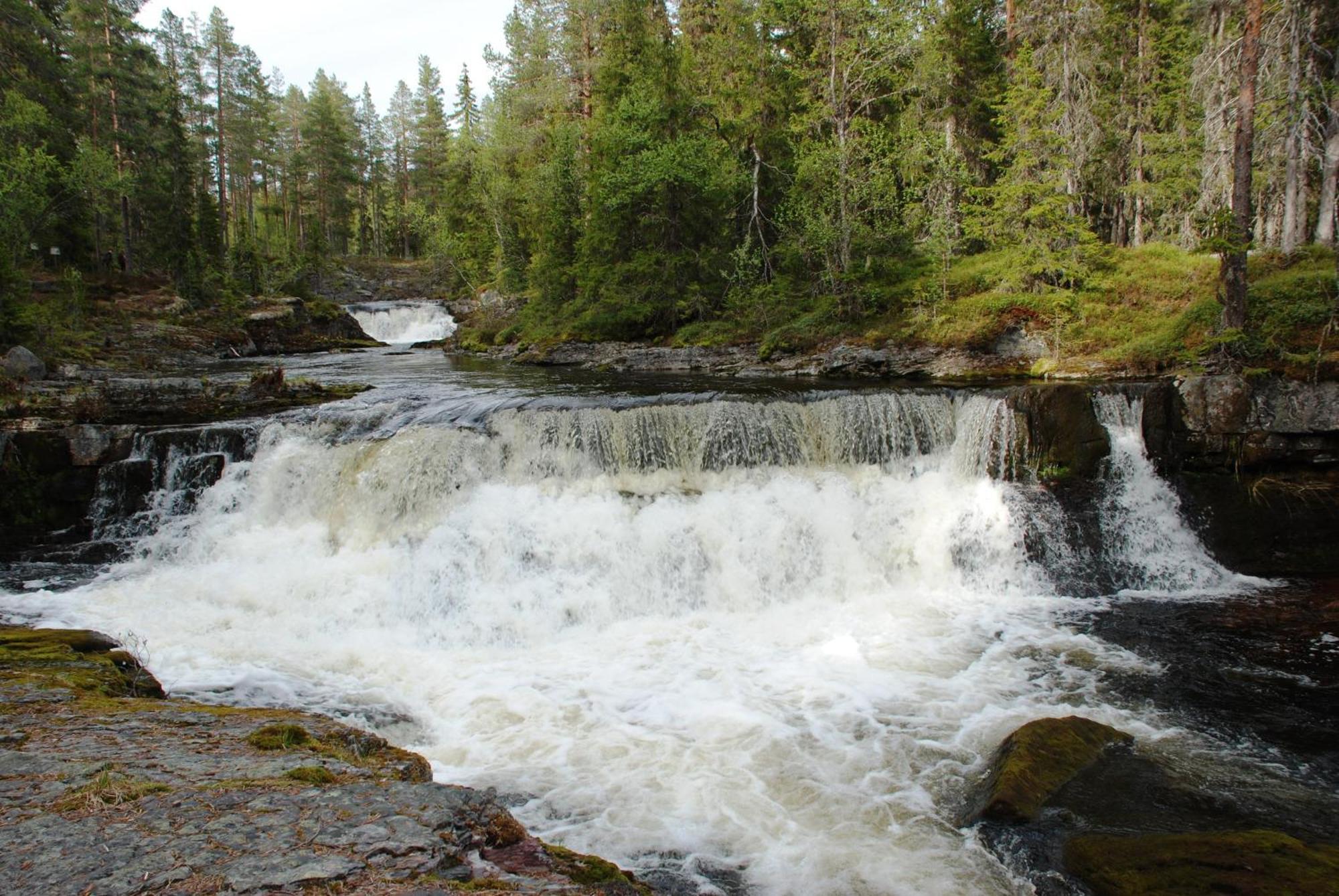 Hytte Anno 1721 Uten Internett, Strom, Vann - Men Med Rodmalt Utedo Ljordal Экстерьер фото